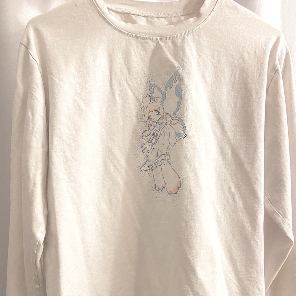 Cute white long sleeve tee ･:*+.